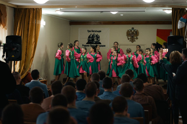 Проект «Голос к сердцу солдата» начался с душевного концерта для бойцов в Выборге