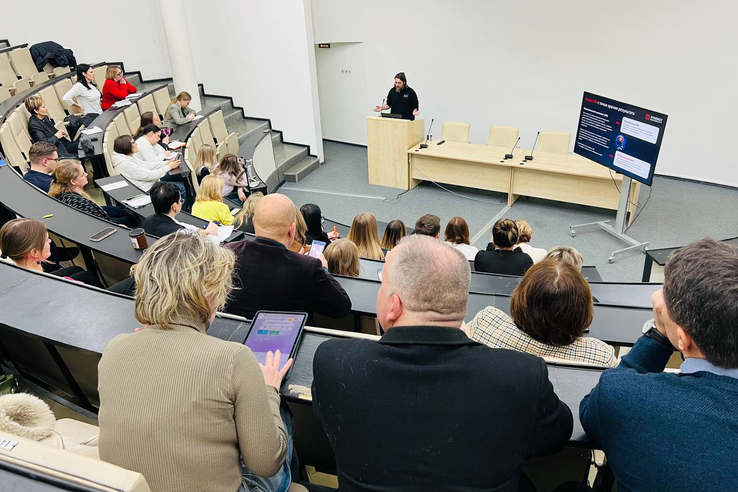 СО НКО Ленобласти освоили ИИ-инструменты на практическом семинаре