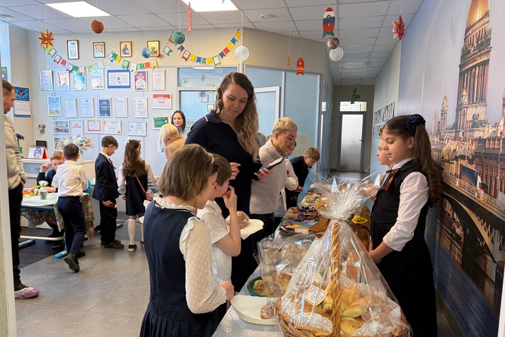 Пасхальная благотворительная ярмарка в поддержку СВО в Сосновом Бору