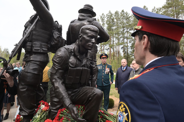 В Ленобласти открыт памятник героям СВО